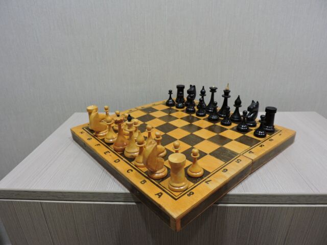 Caixa Tabuleiro de Xadrez de Madeiras Nobres - Wooden Chessboard Box 