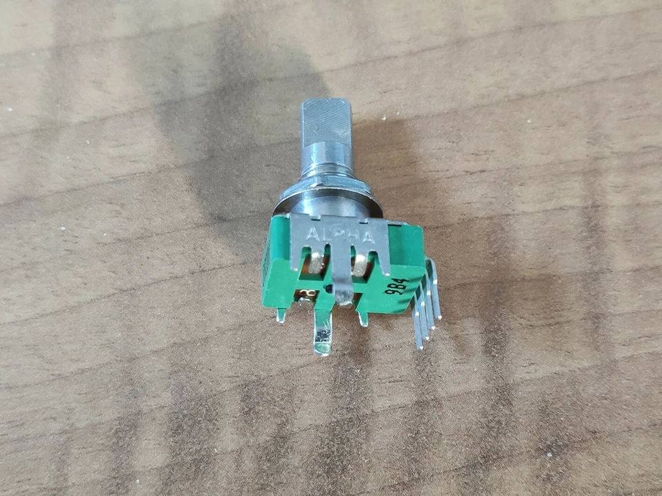 NATIVE INSTRUMENTS MASCHINE MK1 + MK2 ALPHA ROTATIONSKNOPF ROTARY KNOB NEU  - Bild 1 von 4