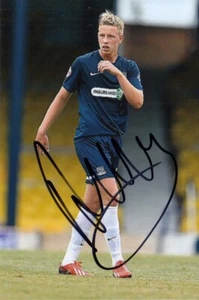 Autógrafo de fútbol americano foto firmado a mano por el Southend United 6x4 de Adam Thompson - Imagen 1 de 1