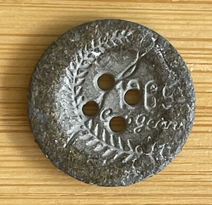 ✅4-Hole Sew Thru Silver-Tone Metal Button GAP JEANS 1969 Feather Design 19 mm - Picture 1 of 5