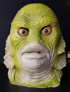 CREATURE FROM THE BLACK LAGOON, GILLMAN LATEX MASK. SIZE L. UNMARKED. - Picture 1 of 11