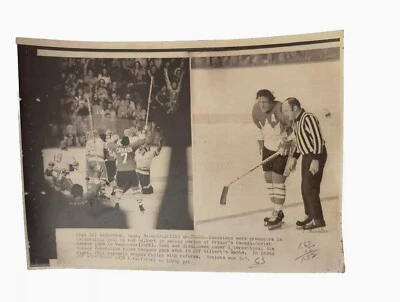 1972 PHIL ESPOSITO SUMMIT SERIES TEAM CANADA PHOTO VANCOUVER RUSSIA SOVIET UNION - Image 1 of 4