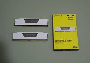 Corsair VENGEANCE 64GB (32GB x2) DDR5 6000 MHz RAM Memory - White - Afbeelding 1 van 6