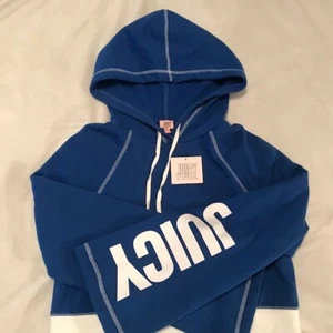 Sudadera Pullover JUICY COUTURE NUEVA CON ETIQUETAS Azul Pista Polar Recortada, Talla XS - Imagen 1 de 5