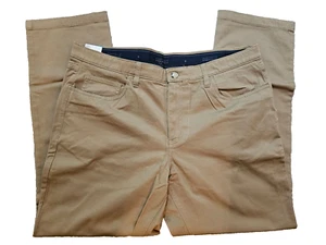 Neu mit Etikett Perry Ellis Portfolio Soft Touch Stretch Herren-Chino Größe 36 x 30 Ulmenholz hellbraun - Bild 1 von 6