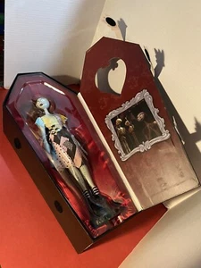 Sally Puppe Nightmare Before Christmas Disney Store ohne Sarg limitierte Auflage 2000 - Bild 1 von 12