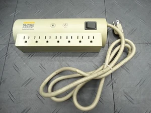 American Power Conversion Surge Arrest Protector 120Vac 15Amp 50/60Hz - Picture 1 of 8