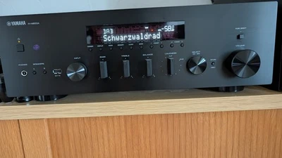 Yamaha R-N600A Network Receiver - schwarz - modernste ToP-Art-Struktur und Pure - Bild 1 von 4