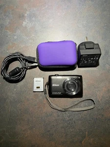 Nikon Coolpix S3200 Digital Camera Black - Picture 1 of 18