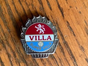Vintage Aston Villa Enamel & Metal Badge - Picture 1 of 7
