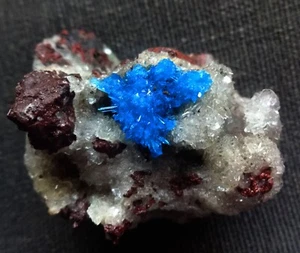 AWESOME PENTAGONITE CRYSTAL MATRIX MINERALS SPECIMEN+25.1 - Picture 1 of 4