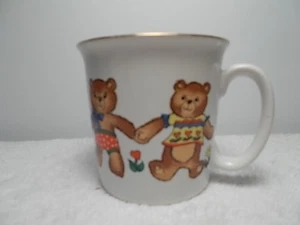 Vintage Teddybären haltende Hände kleine Porzellan Kinder Tasse Becher - Bild 1 von 7