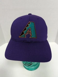 Vintage Az Diamondbacks Cappellino Giovanile Regolabile Snapback Logo Ricamato Taglia Unica... - Foto 1 di 8