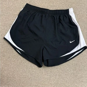Nike Dri Fit Damen Sportshorts schwarz-weiß Größe M - Bild 1 von 9