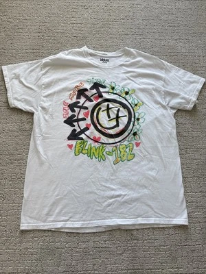 BLINK 182 Easy Target Punk Rock Shirt Mens L White Skate Alternative Grunge Y2K - Image 1 of 4