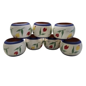 Juego de 7 servilleteros vintage de madera pintados a mano con flores de tulipán - Imagen 1 de 8