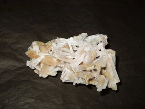 - Minerali Grezzi Cristalloterapia - SCOLECITE con STILBITE (38) india - Picture 1 of 4