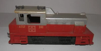 Tyco HO Scale POWERED Santa Fe ATSF 241 Diesel Yard Switcher (C) - PARTS/RESTO - Image 1 of 4
