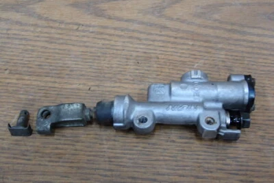 Honda CRF450R 2008 cilindro maestro de freno trasero Nissan Outlaw  Foto 1 de 4