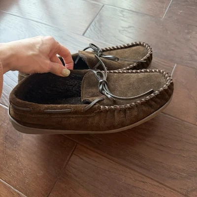 Zapatillas de mocasín Minnetonka para hombre 9 marrón forradas de cuero duro 41322 sin cordones Foto 1 de 4