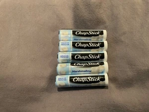 ~ 5 Tuben versiegelt neu Chapstick Marshmallow Lippenbalsam 0,15 Oz ~ - Bild 1 von 1