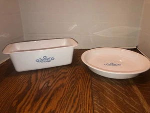 Corning Ware Blue Cornflower P309 9" Pie Pan & P-315-B 9" x 5" Loaf Pan - Picture 1 of 7