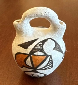 Mini Vintage Pueblo Native American Polychrome Wedding Vase Signed Chino 2.25” - Picture 1 of 10