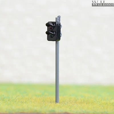 2 x traffic light signal HO OO scale model railroad crossing walk led lamps #GR2 - Image 1 of 4