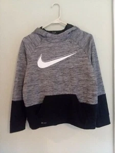 Nike Dri-Fit Boys Unisex Girls sz XL Womans XS Pullover Hooded Sweatshirt Black - Picture 1 of 6
