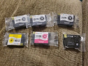 Epson ink 252xl Oem Printer Sealed cartridge Yellow Cyan High Set Lot 252 - Zdjęcie 1 z 8