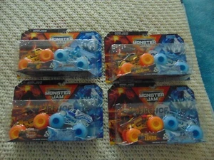 SET BESTEHEND AUS 4 VERSCHIEDENEN 2024 FIRE & ICE SPIN MASTER Monster Jam LKW 2 PACKUNGEN - Bild 1 von 5