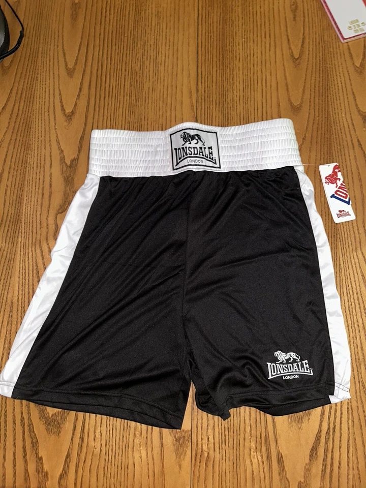 LONSDALE MENS BOXING SHORTS BLACK SIZE MEDIUM NWT - Image 1 of 4