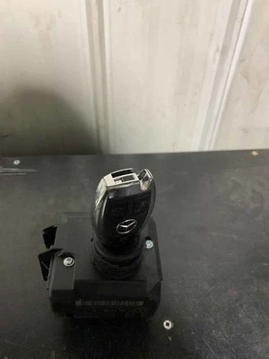 Used Ignition Switch fits: 2011 Mercedes-benz Mercedes c-class 204 Type C350 w/o - Изображение 1 из 4