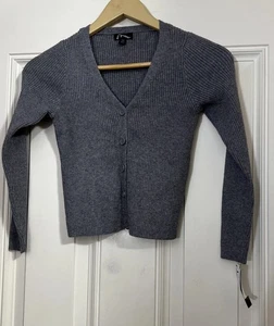 Cardigan ritagliato Art Class giovane ragazza M(8) grigio bottoni manica skinny - Foto 1 di 6