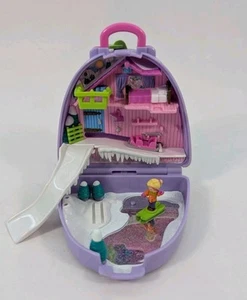 Vintage 1996 Polly Pocket Bluebird Snow Mountain Suitcase w/ Doll RARE - Picture 1 of 6