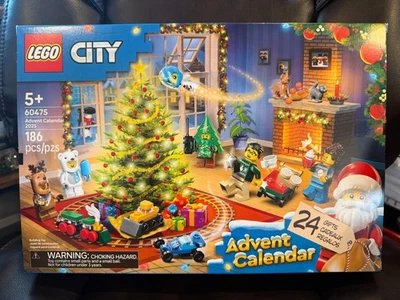 2025 LEGO City Advent Calendar Holiday Countdown 60475 24 Surprises   Mrs. Claus - Image 1 of 4