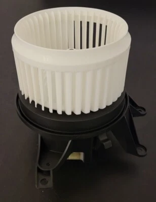 Genuine Chrysler Dodge Jeep Blower Motor Mopar 68266039AA - Image 1 of 4