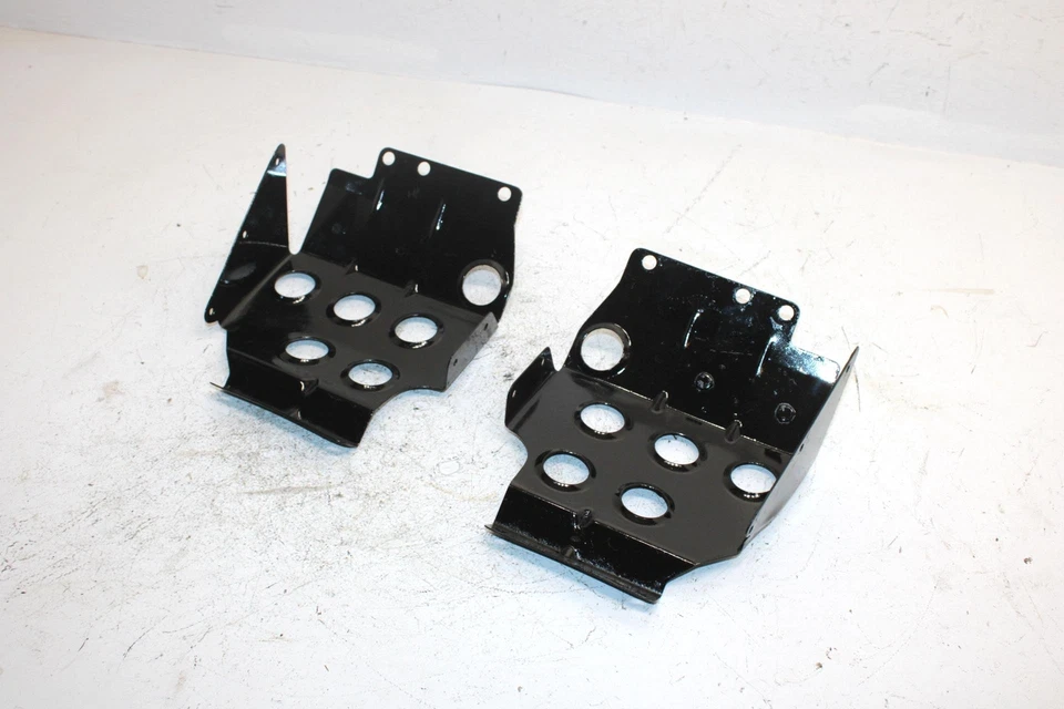 Juego de reposapiés negro 81 Yamaha Enticer 250 Et250e OEM 8G5-21910-01-00 SY6 Foto 1 de 4