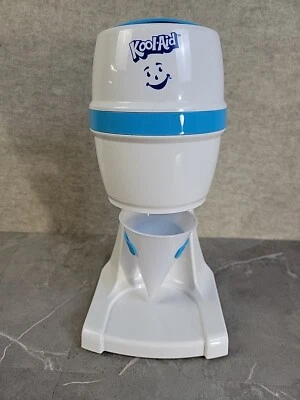 Máquina de afeitar de hielo Nostalgia Products Kool-Aid KAESHVICEWM2WBL Foto 1 de 4