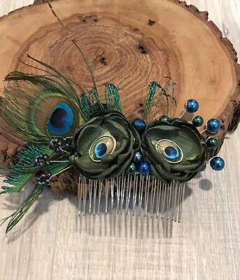 Peine de pelo de metal hecho a mano pluma de pavo real estrás fascinador Foto 1 de 3