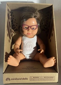Miniland Doll Down Syndrom KAUKASISCHES MÄDCHEN 38CM - Bild 1 von 2