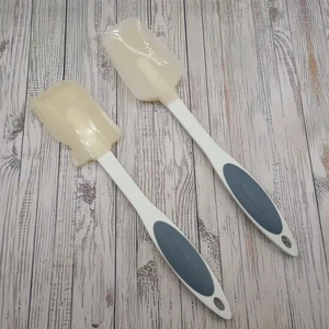 Vtg Rubbermaid 2 Silicone Scraper Spoon Spatula 1C50 Flexible Gray White Handle - Picture 1 of 24