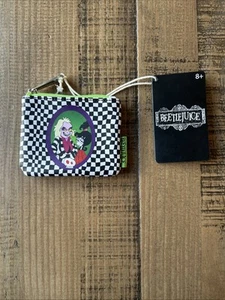 Loungefly Beetlejuice Geldbörse kariert Portrait NEU in der Hand - Bild 1 von 5