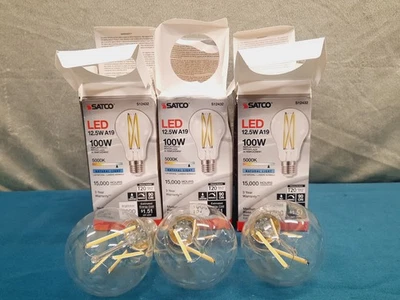 Satco S12432 - 12.5 Watt LED A19 Clear LED Bulbs - 5000K 120 Volt (3 pack) 100W - Image 1 of 4