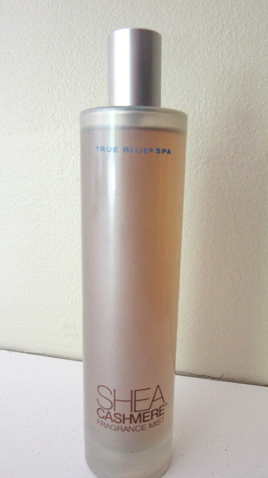 Bruma de fragancia Bath & Body Works True Blue SHEA CASHMERE de 3,4 oz Foto 1 de 1