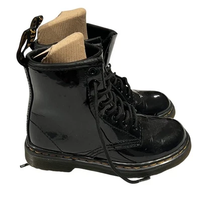 Botas Dr. Martens Kids 1460 couro envernizado preto com zíper lateral EUA 10 JYOO4 - Imagem 1 de 4