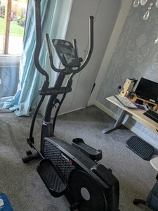 Reebok 460 Elliptical Power Trainer - Picture 1 of 3