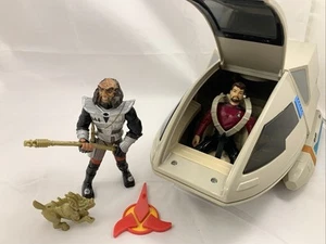 1992 Star Trek Playmates Shuttle Craft Light Sound Works William Riker & Gowron - Picture 1 of 14
