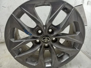 21 22 23 TOYOTA SIENNA 17X7 WHEEL 5 Y SPOKE - Picture 1 of 12