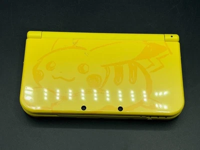 NOVO Console Portátil Nintendo 3DS XL Pikachu Amarelo Edição Limitada Autêntico - Imagem 1 de 4